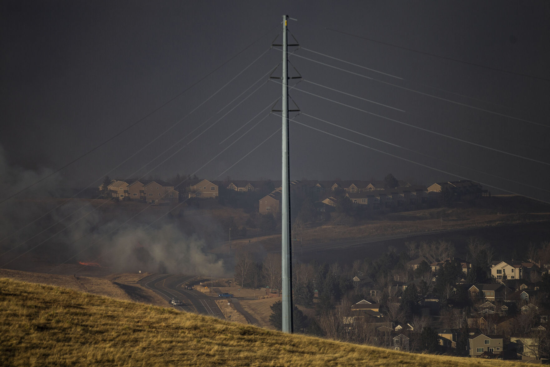 123121-news-SuperiorFire02.JPG